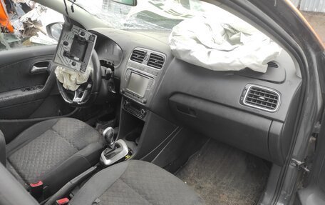 Volkswagen Polo VI (EU Market), 2018 год, 200 000 рублей, 7 фотография
