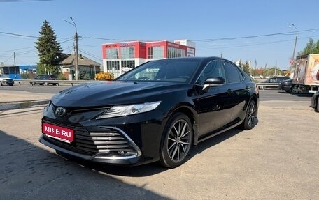 Toyota Camry, 2021 год, 3 699 000 рублей, 1 фотография