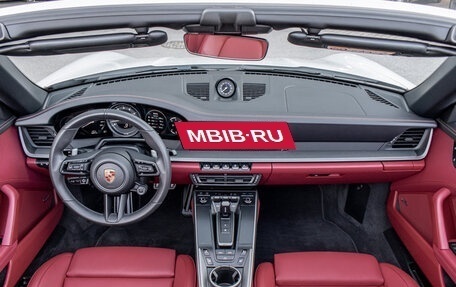 Porsche 911, 2024 год, 22 499 000 рублей, 27 фотография