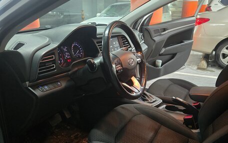 Hyundai Elantra VI рестайлинг, 2019 год, 1 500 000 рублей, 10 фотография