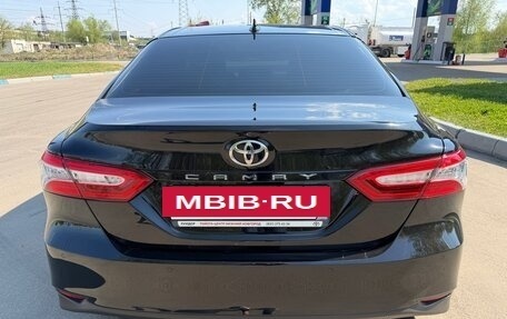 Toyota Camry, 2021 год, 3 699 000 рублей, 8 фотография