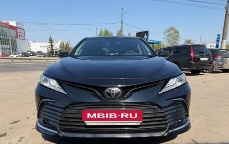 Toyota Camry, 2021 год, 3 699 000 рублей, 3 фотография