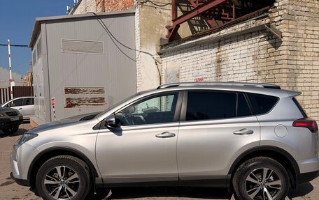 Toyota RAV4, 2018 год, 2 800 000 рублей, 3 фотография