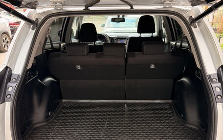 Toyota RAV4, 2018 год, 2 800 000 рублей, 8 фотография