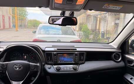 Toyota RAV4, 2018 год, 2 800 000 рублей, 5 фотография