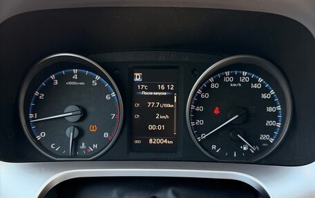 Toyota RAV4, 2018 год, 2 800 000 рублей, 10 фотография
