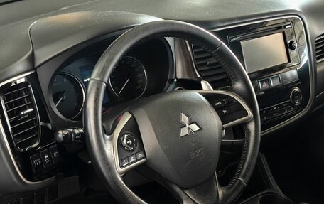 Mitsubishi Outlander III рестайлинг 3, 2013 год, 1 400 000 рублей, 12 фотография