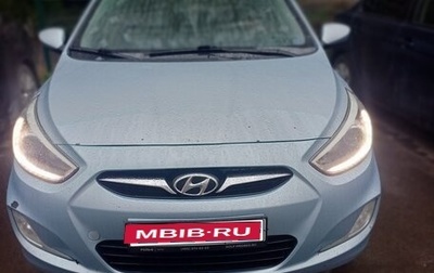Hyundai Solaris II рестайлинг, 2013 год, 800 000 рублей, 1 фотография