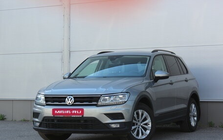 Volkswagen Tiguan II, 2020 год, 2 497 000 рублей, 1 фотография
