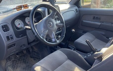 Nissan NP300, 2012 год, 1 000 000 рублей, 4 фотография