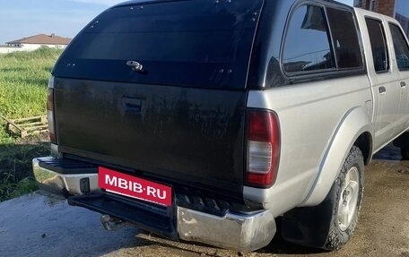 Nissan NP300, 2012 год, 1 000 000 рублей, 5 фотография