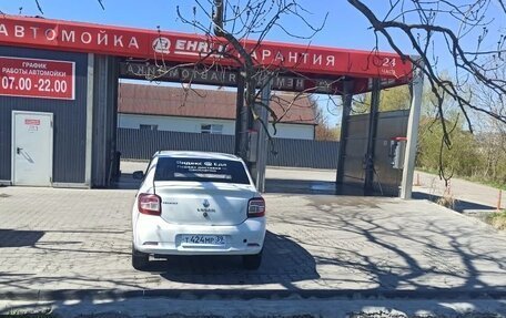 Renault Logan II, 2015 год, 850 000 рублей, 2 фотография