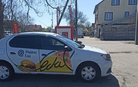 Renault Logan II, 2015 год, 850 000 рублей, 3 фотография