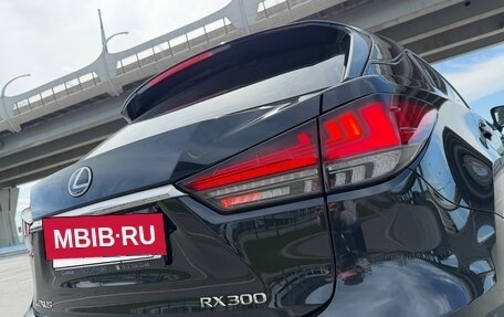 Lexus RX IV рестайлинг, 2021 год, 5 600 000 рублей, 14 фотография