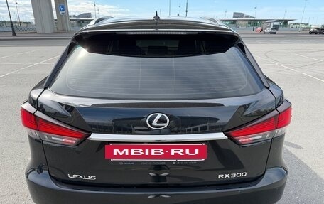 Lexus RX IV рестайлинг, 2021 год, 5 600 000 рублей, 11 фотография