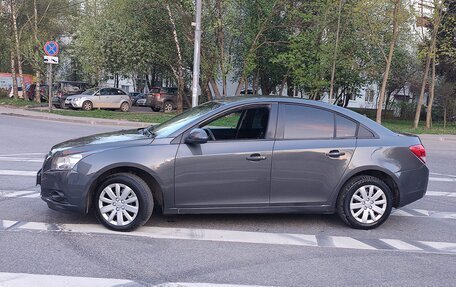 Chevrolet Cruze II, 2011 год, 530 000 рублей, 3 фотография