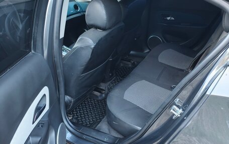 Chevrolet Cruze II, 2011 год, 530 000 рублей, 7 фотография