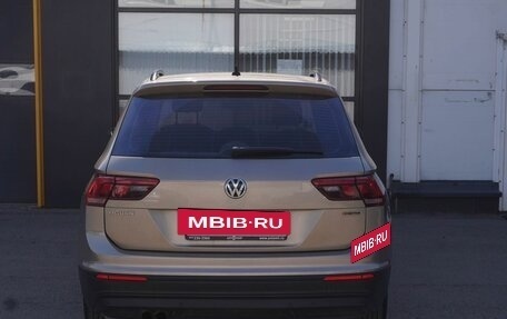 Volkswagen Tiguan II, 2020 год, 2 513 000 рублей, 6 фотография