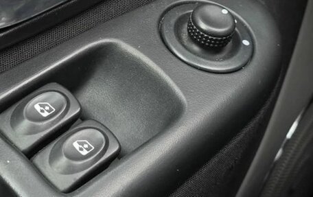 Renault Symbol, 2010 год, 350 000 рублей, 14 фотография