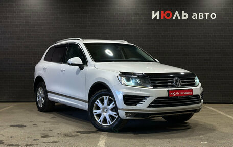 Volkswagen Touareg III, 2015 год, 2 600 000 рублей, 3 фотография
