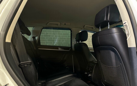 Volkswagen Touareg III, 2015 год, 2 600 000 рублей, 11 фотография