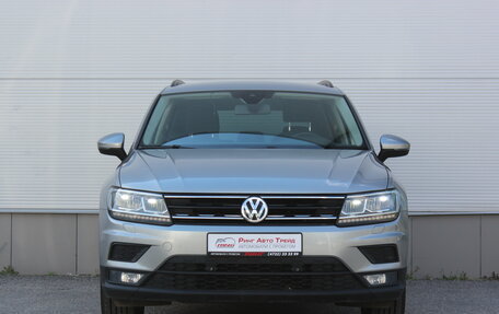 Volkswagen Tiguan II, 2020 год, 2 497 000 рублей, 3 фотография
