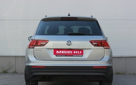 Volkswagen Tiguan II, 2020 год, 2 497 000 рублей, 4 фотография