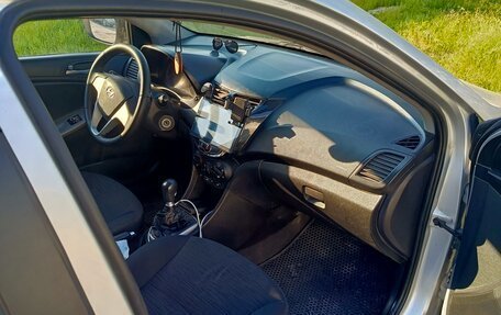 Hyundai Solaris II рестайлинг, 2014 год, 650 000 рублей, 8 фотография
