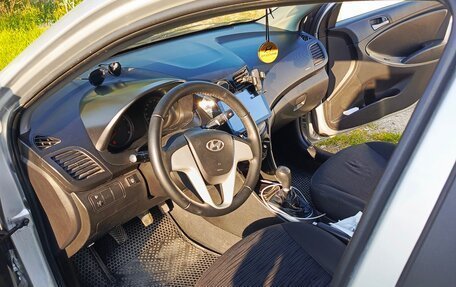 Hyundai Solaris II рестайлинг, 2014 год, 650 000 рублей, 9 фотография