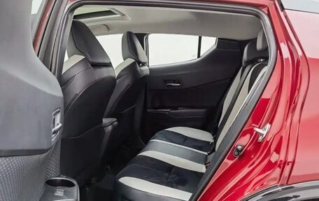 Toyota C-HR I рестайлинг, 2023 год, 2 050 000 рублей, 11 фотография