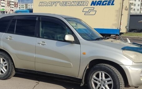Toyota RAV4, 2002 год, 600 000 рублей, 7 фотография