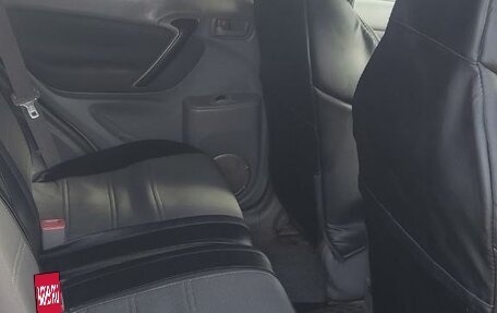 Toyota RAV4, 2002 год, 600 000 рублей, 5 фотография