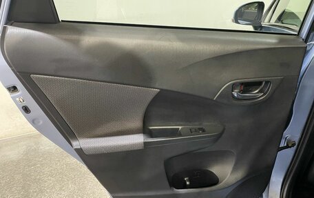 Toyota Ractis II, 2013 год, 800 000 рублей, 13 фотография