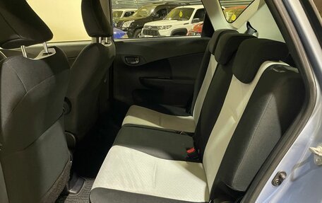 Toyota Ractis II, 2013 год, 800 000 рублей, 18 фотография