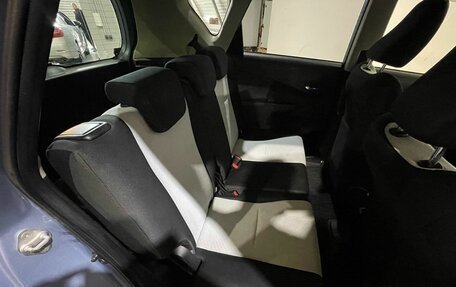 Toyota Ractis II, 2013 год, 800 000 рублей, 21 фотография
