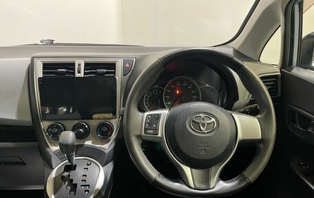 Toyota Ractis II, 2013 год, 800 000 рублей, 25 фотография