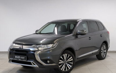 Mitsubishi Outlander III рестайлинг 3, 2020 год, 2 300 000 рублей, 1 фотография