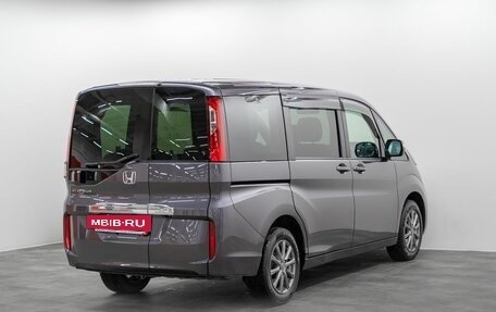 Honda Stepwgn IV, 2015 год, 1 547 000 рублей, 2 фотография