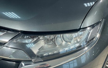 Mitsubishi Outlander III рестайлинг 3, 2017 год, 2 250 000 рублей, 13 фотография