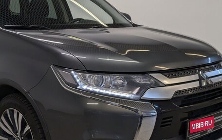 Mitsubishi Outlander III рестайлинг 3, 2020 год, 2 300 000 рублей, 25 фотография