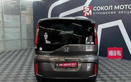 Honda Stepwgn IV, 2018 год, 2 189 900 рублей, 5 фотография