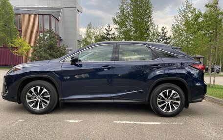 Lexus RX IV рестайлинг, 2020 год, 5 100 000 рублей, 3 фотография