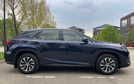 Lexus RX IV рестайлинг, 2020 год, 5 100 000 рублей, 8 фотография