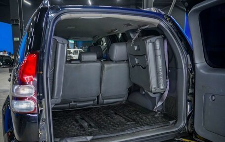 Toyota Land Cruiser Prado 120 рестайлинг, 2008 год, 2 000 000 рублей, 9 фотография