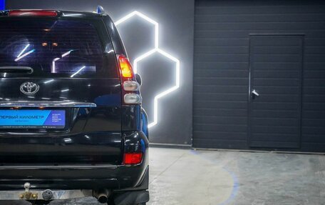 Toyota Land Cruiser Prado 120 рестайлинг, 2008 год, 2 000 000 рублей, 17 фотография