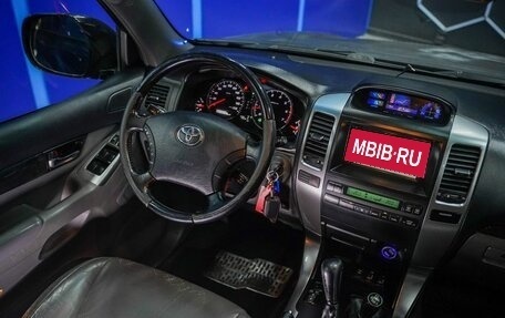 Toyota Land Cruiser Prado 120 рестайлинг, 2008 год, 2 000 000 рублей, 23 фотография
