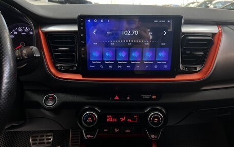 KIA Stonic, 2018 год, 1 695 000 рублей, 21 фотография