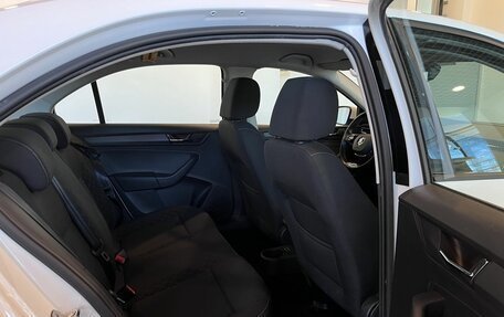 Skoda Rapid II, 2021 год, 1 720 000 рублей, 26 фотография