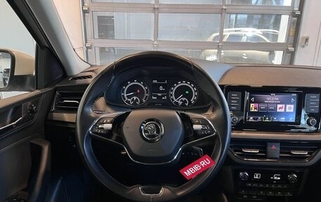 Skoda Rapid II, 2021 год, 1 720 000 рублей, 10 фотография