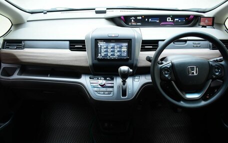 Honda Freed II, 2021 год, 1 770 000 рублей, 9 фотография
